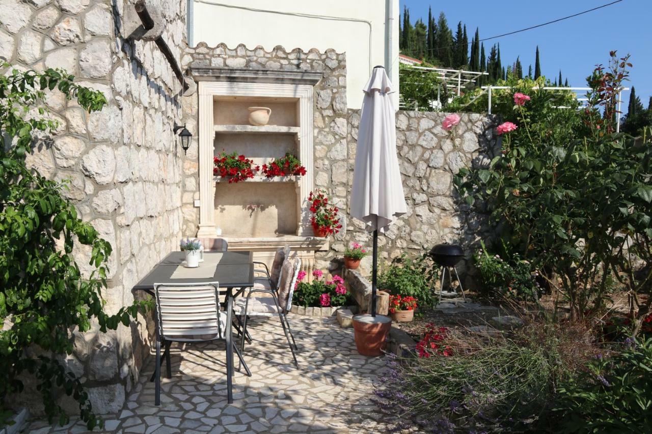 Holiday Home Platanus Trsteno Exterior foto