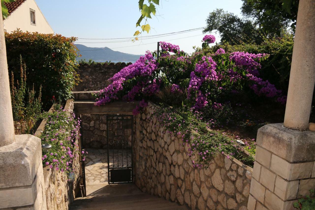 Holiday Home Platanus Trsteno Exterior foto